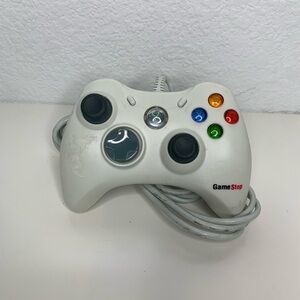 White Wired Controller for Xbox360 GameStop edition used